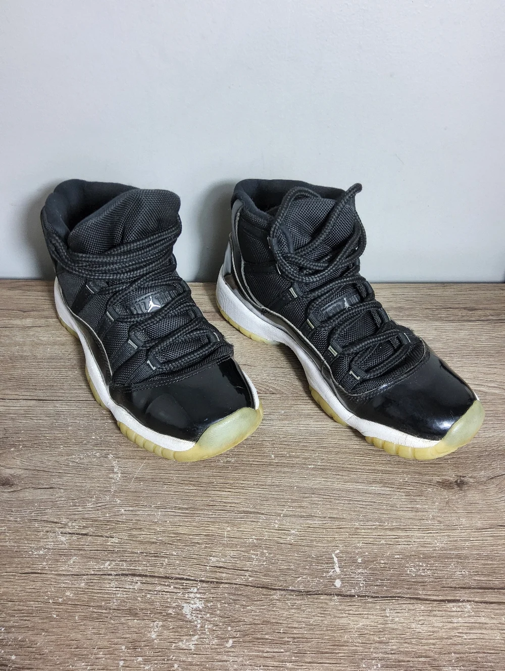 Jordan Air Jordan 11 Retro Jubilee Black White Youth 7Y  Basketball Shoes - Picture 3 of 9